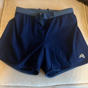 NWOT - Tracksmith navy off roads shorts